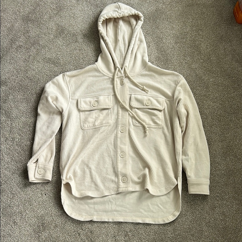 American Eagle cream button up hoodie